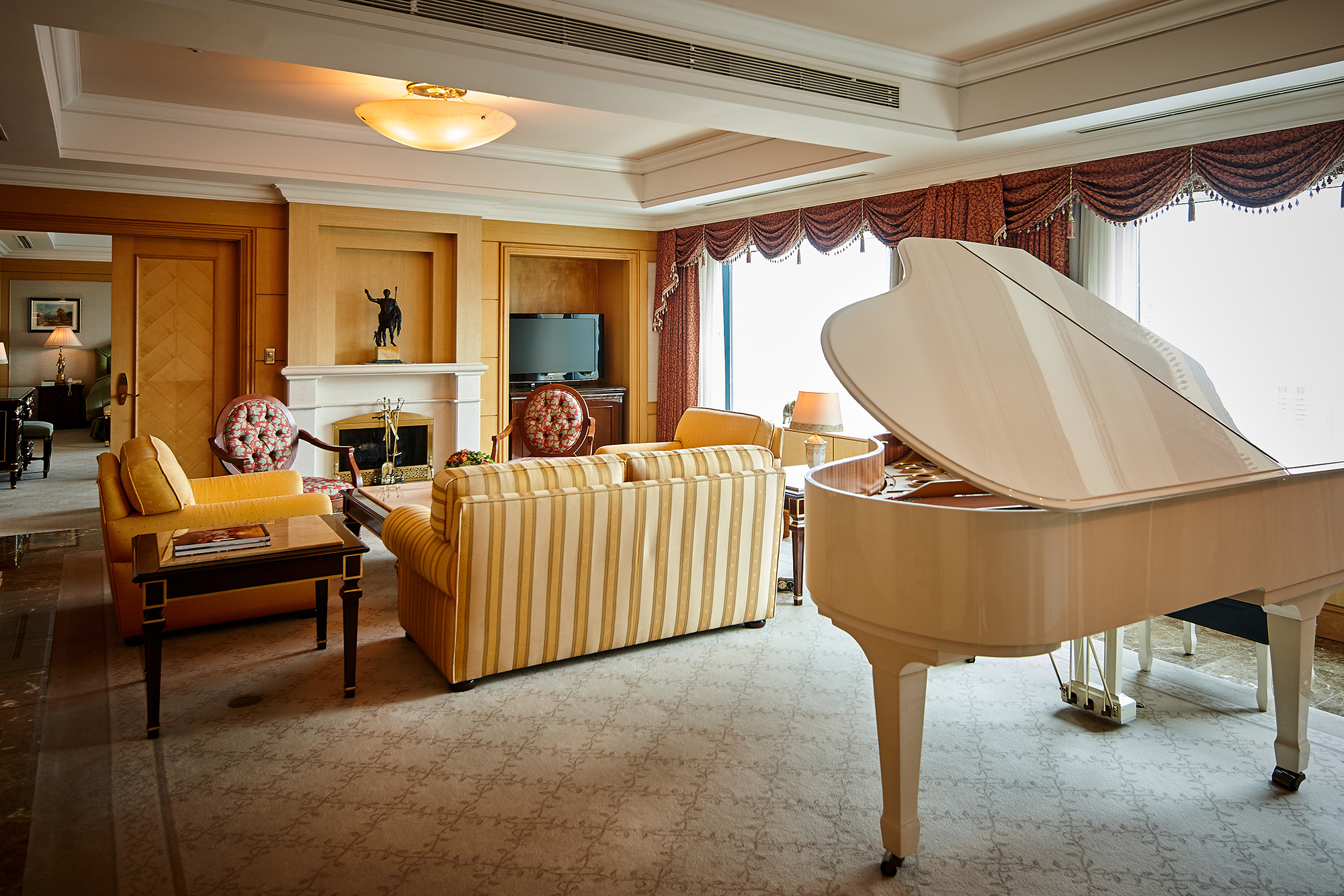 Dusit Thani